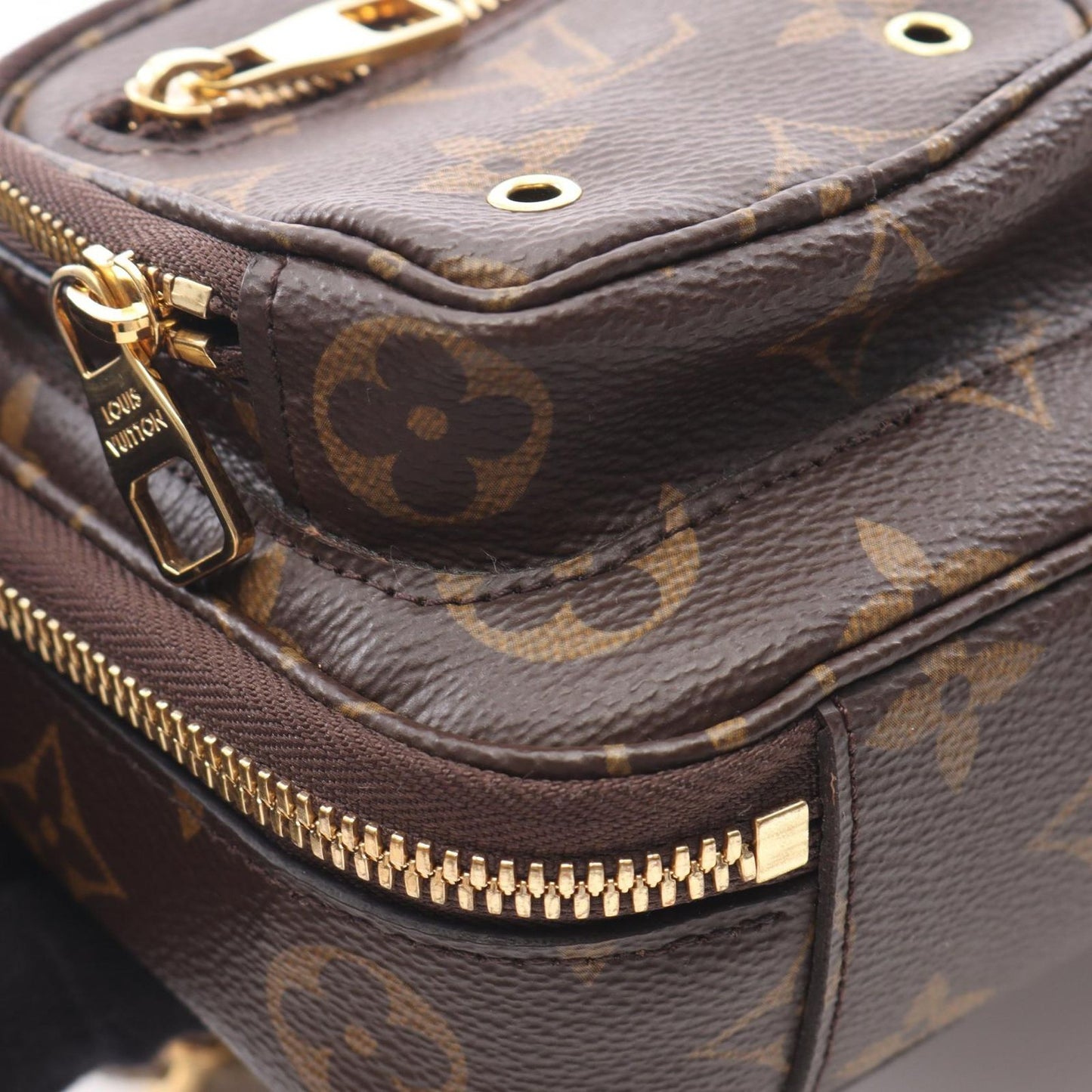 Louis Vuitton Utility Crossbody Monogram Handbag - Timeless Elegance