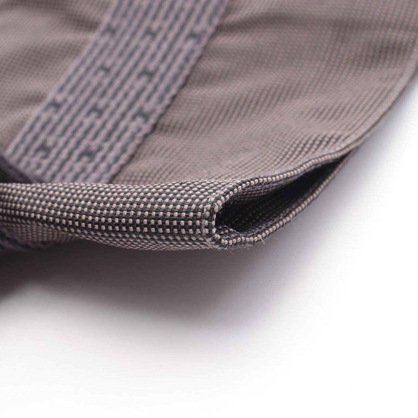 HERMES Élan Line Shoulder Bag in Gray Canvas - Timeless Elegance