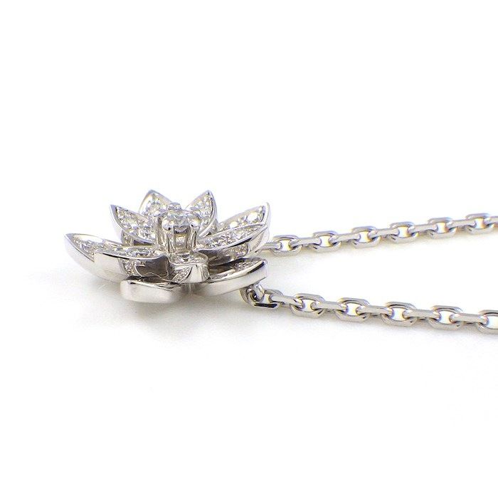 Van Cleef & Arpels Lotus Mini Necklace in K18 White Gold with Diamonds