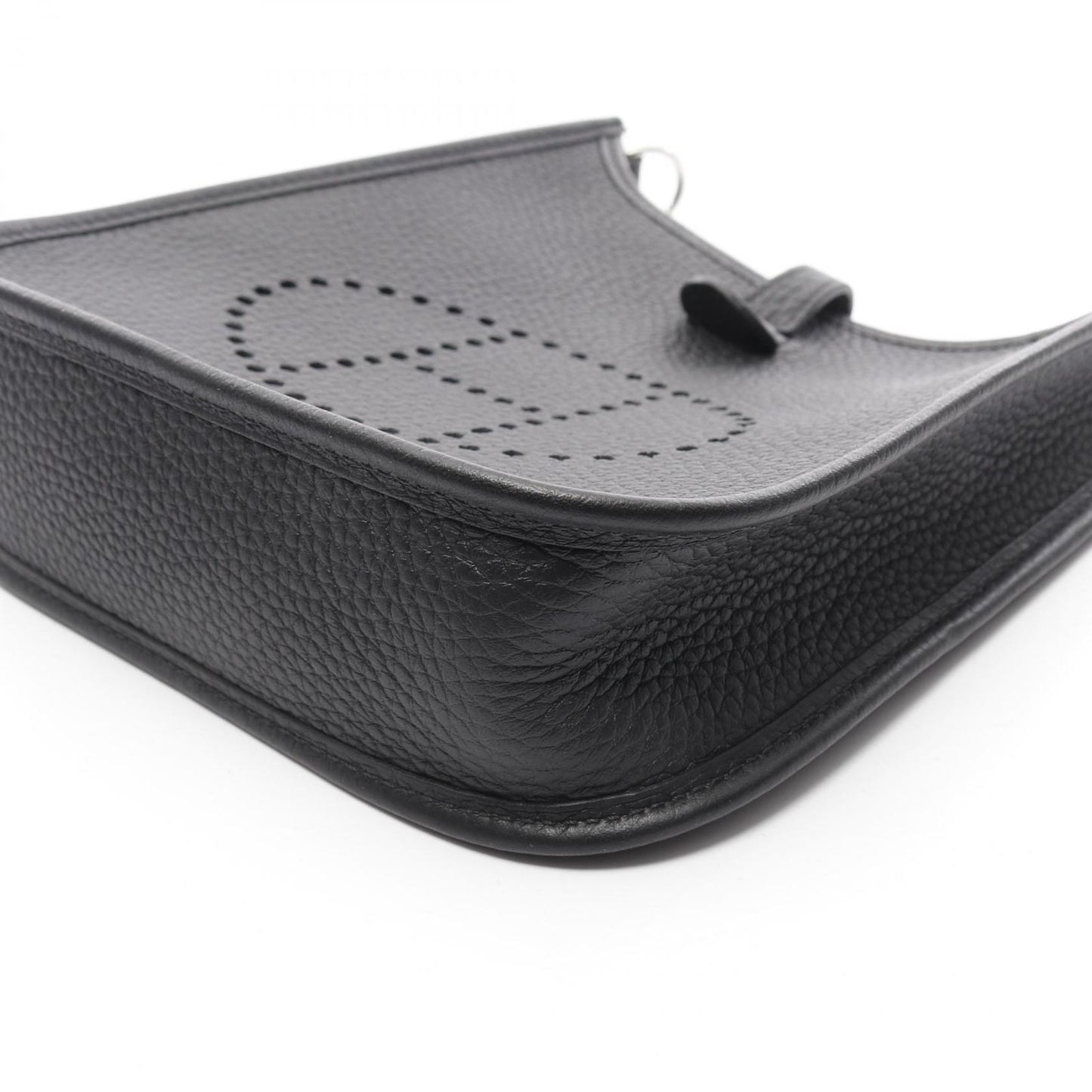 HERMES Evelyne TPM Shoulder Bag in Black Leather - Timeless Elegance