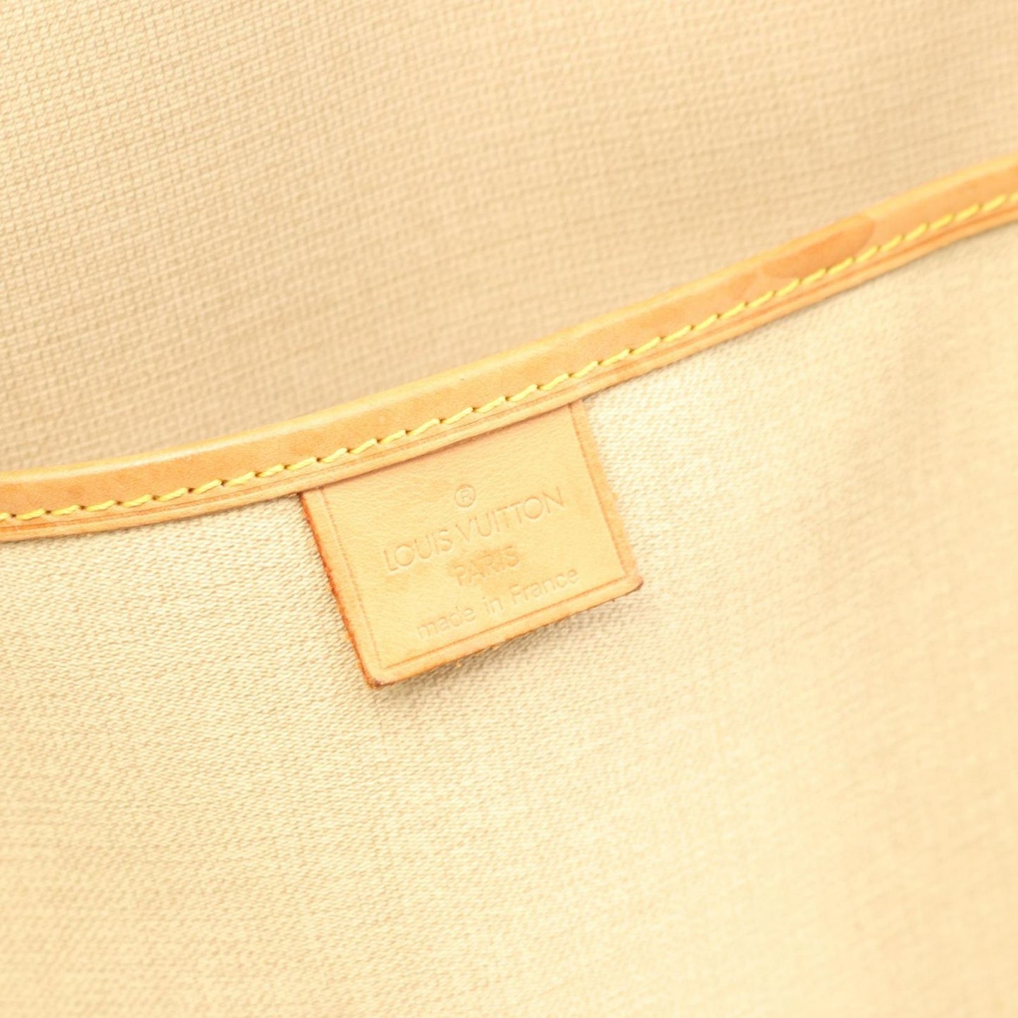 Louis Vuitton Exquision Handbag M41450 - Timeless Elegance