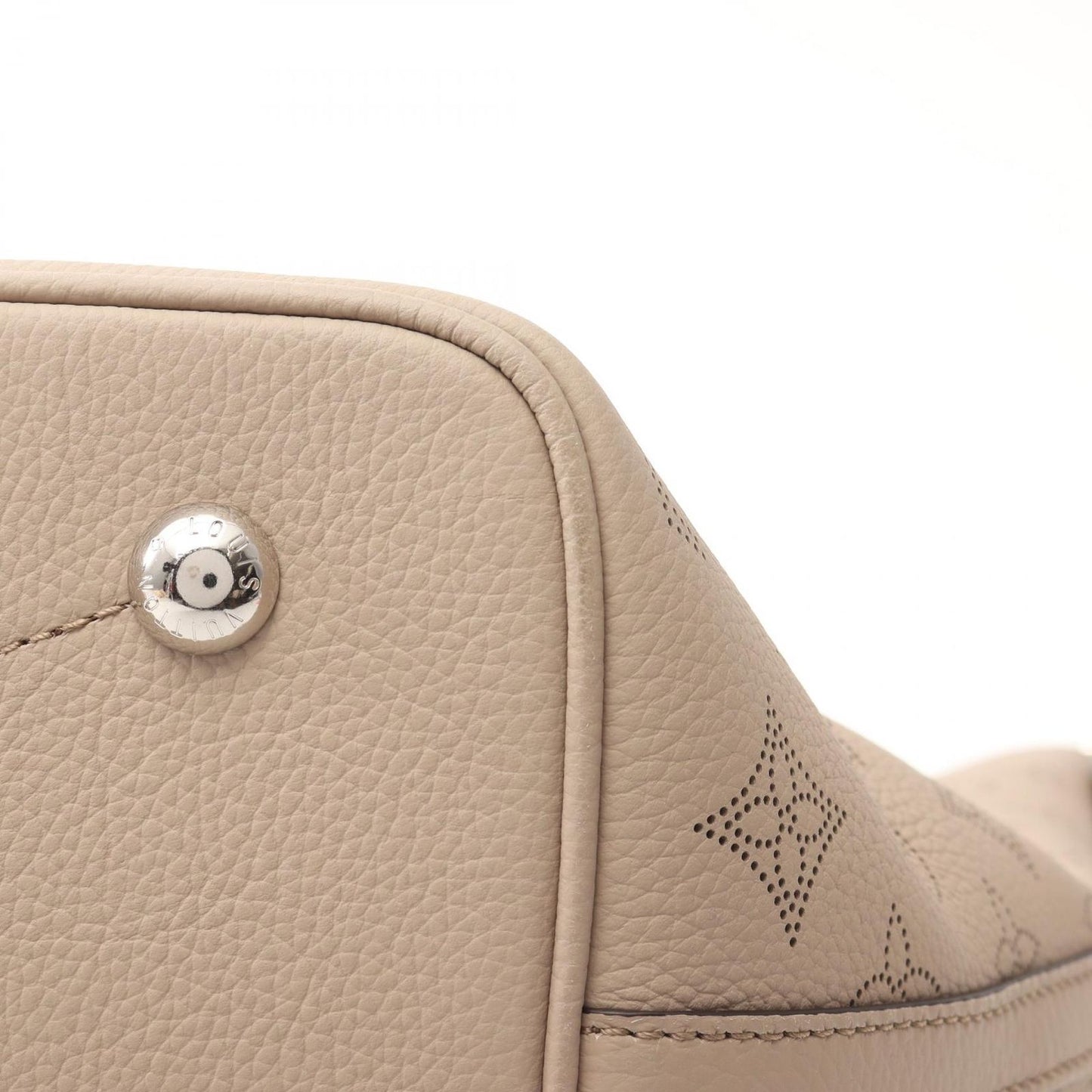 Louis Vuitton Blossom MM Handbag in Gallé Leather - Exquisite Craftsmanship