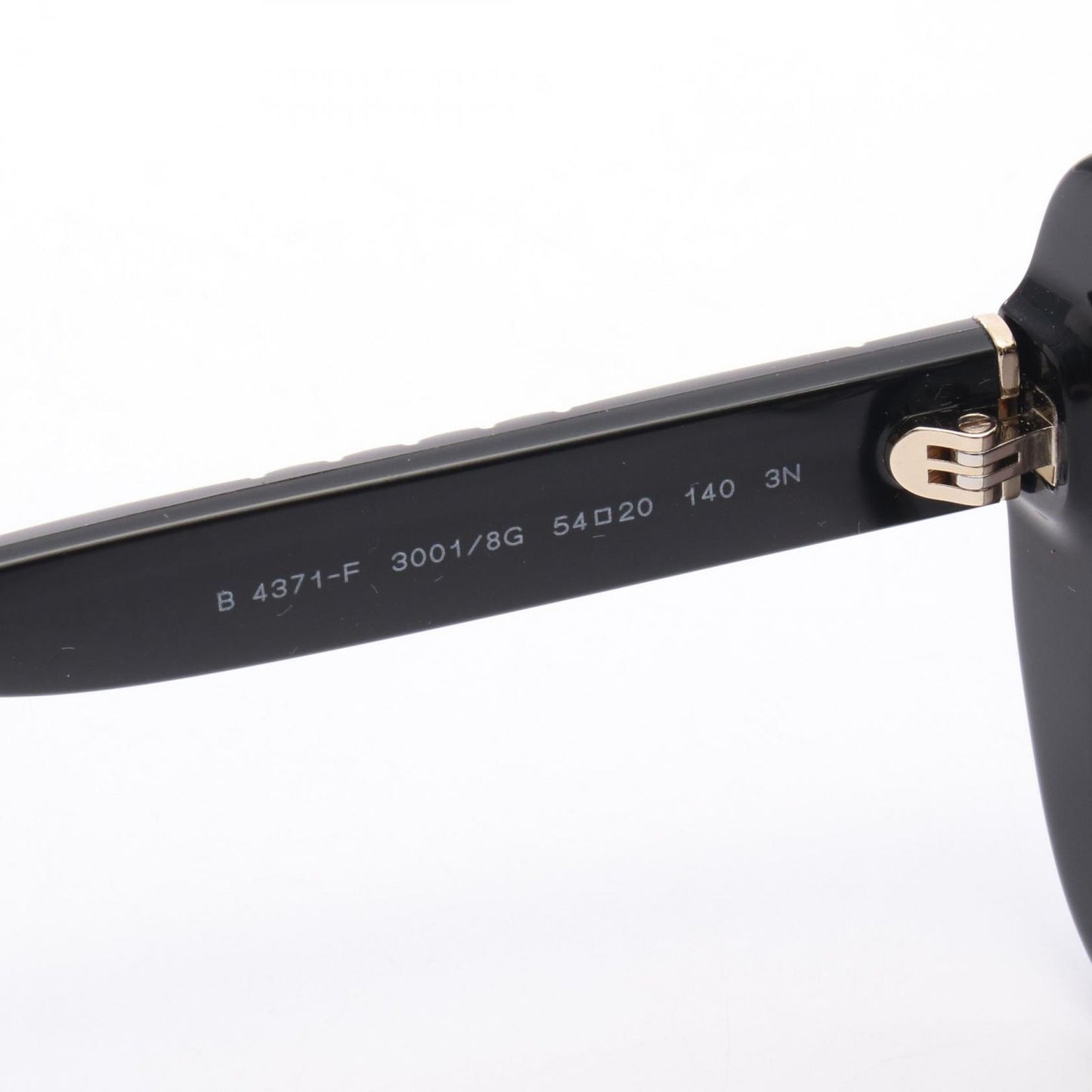 BURBERRY Black Sunglasses - Timeless Elegance for Women