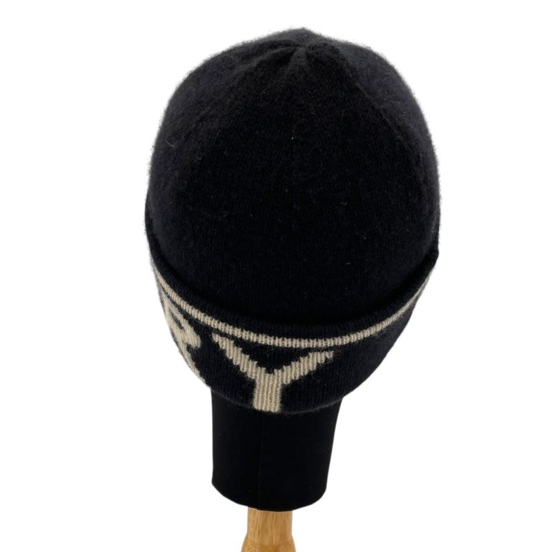 Burberry Logo Cap in Black Wool - A Timeless Classic