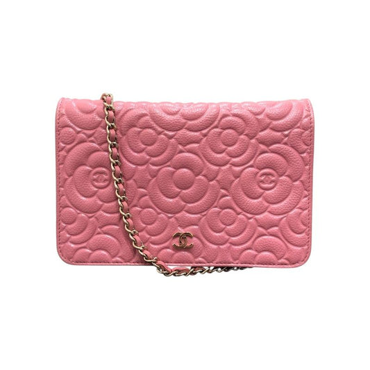 CHANEL Camellia Chain Wallet A82336 in Pink Caviar Skin