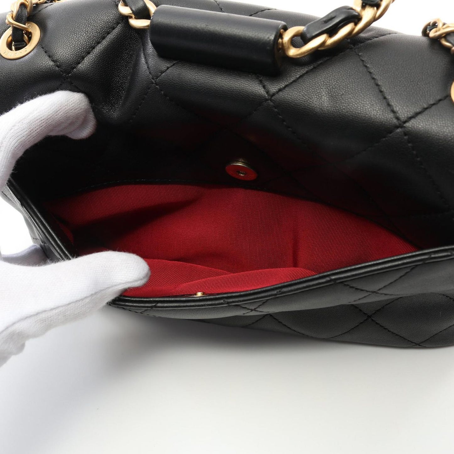 CHANEL Matelassé Shoulder Bag in Black Lambskin - Timeless Elegance