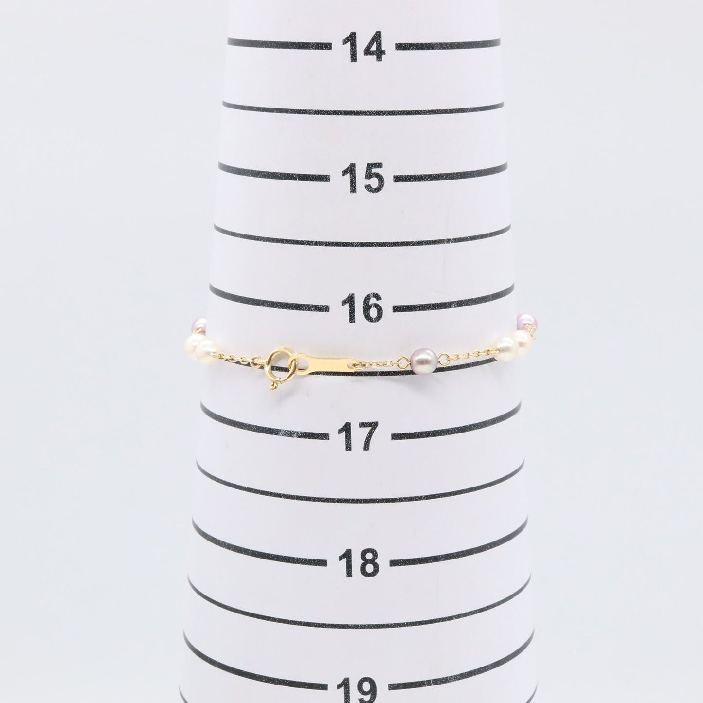 TASAKI Pearl Bracelet in K18 Yellow Gold - Exquisite Elegance