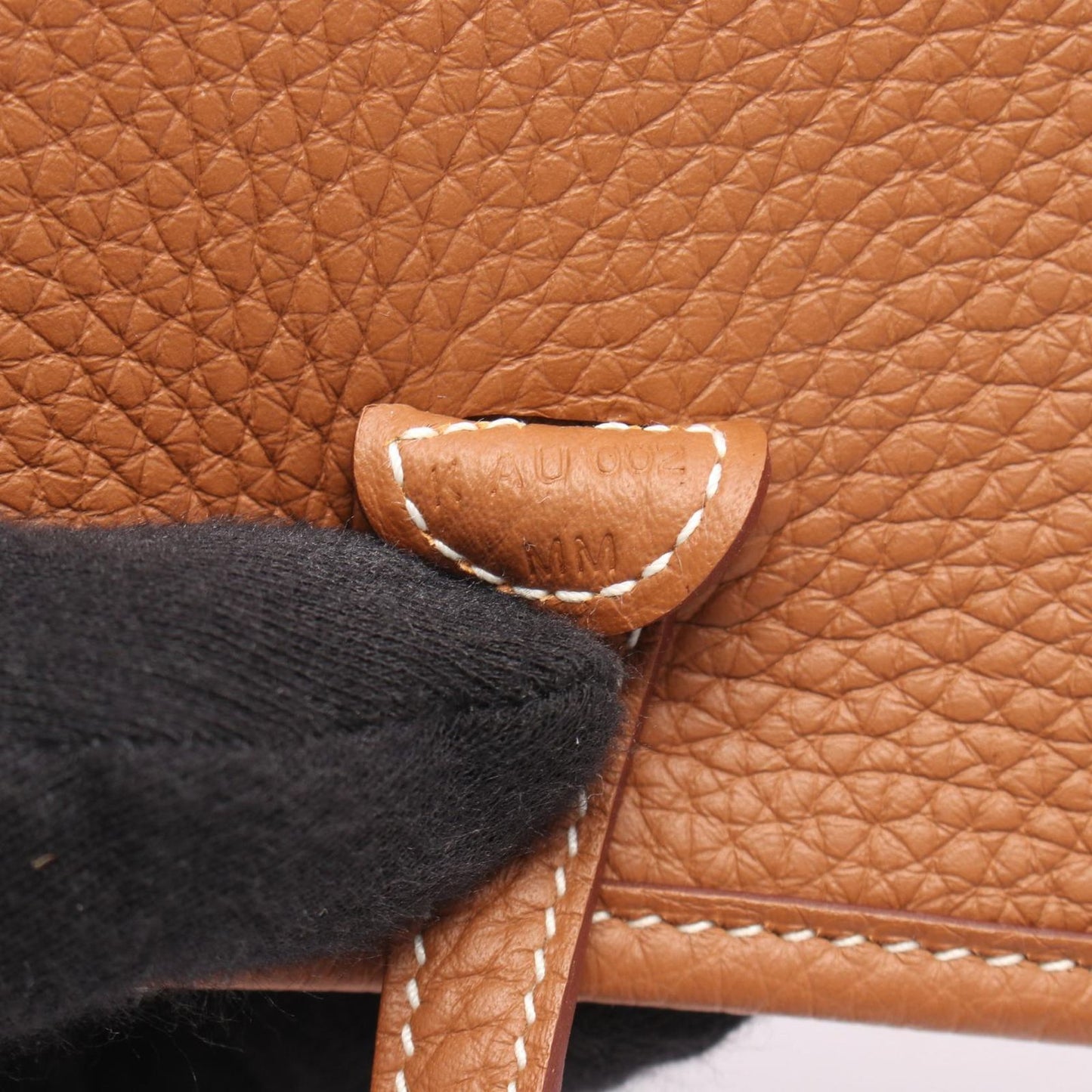 HERMES Evelyne TPM Shoulder Bag in Gold Leather - Unused Luxury