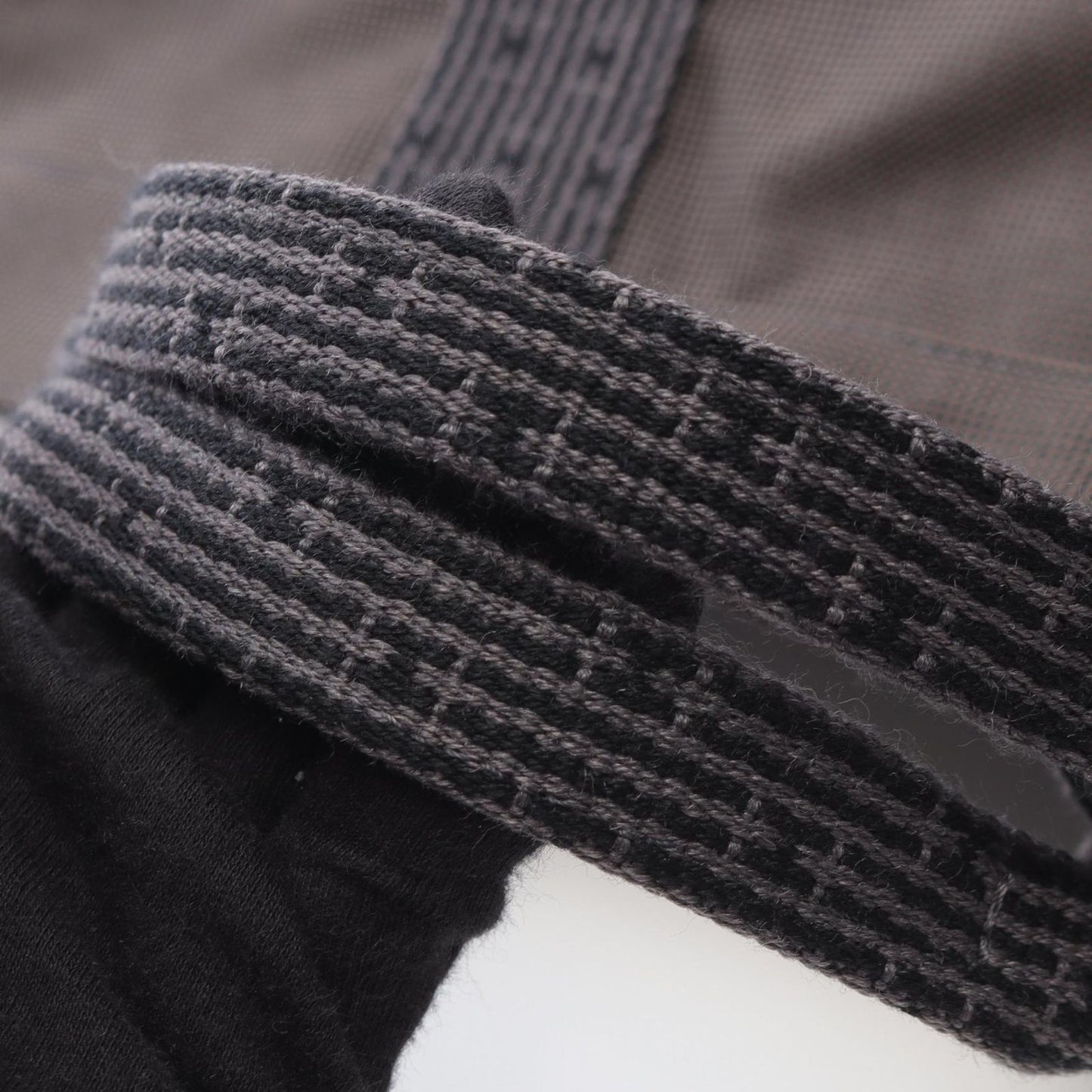 HERMES Élan Line MM Tote Bag in Gray Canvas - Timeless Elegance