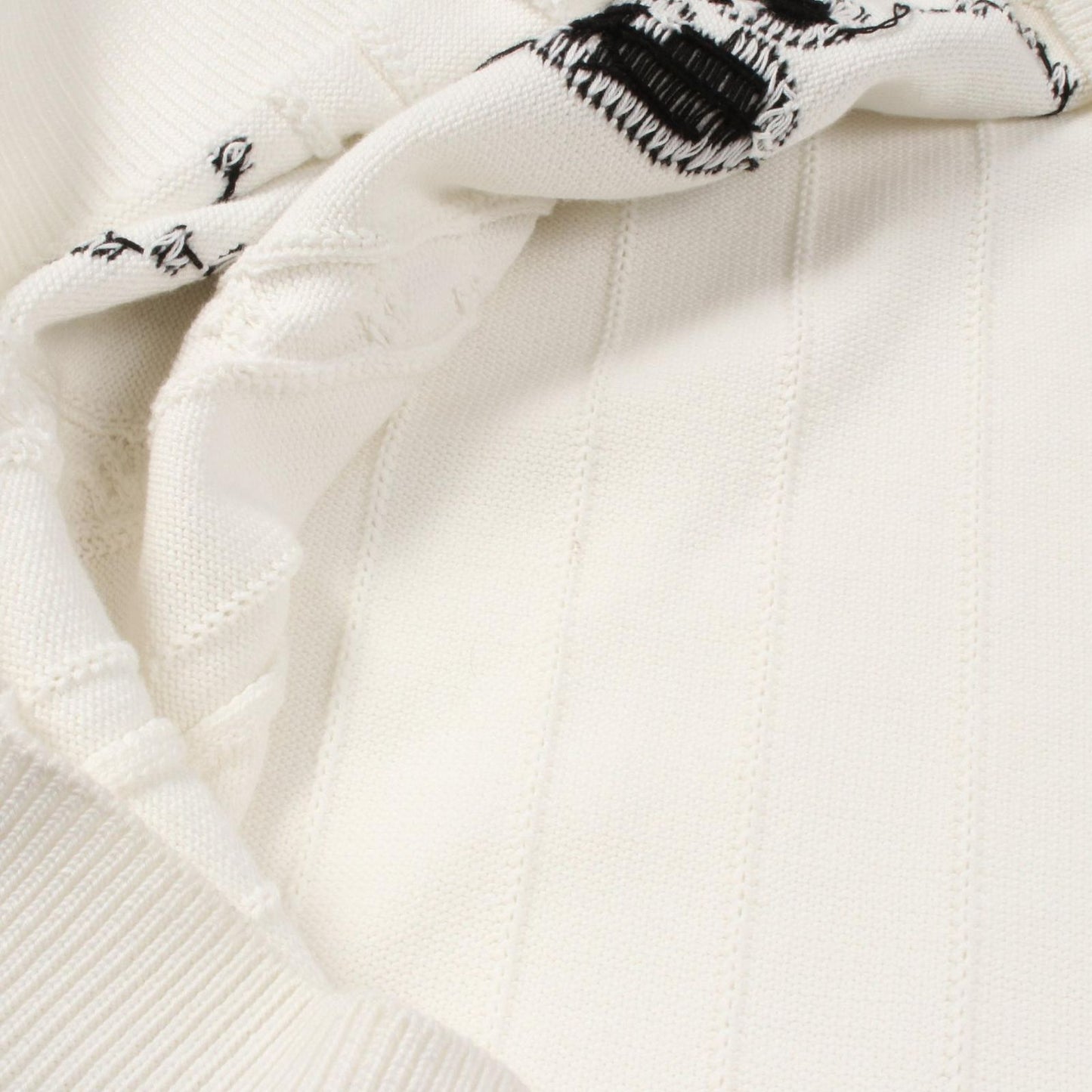 GUCCI GG Interlock Knit Polo Shirt - Timeless Elegance