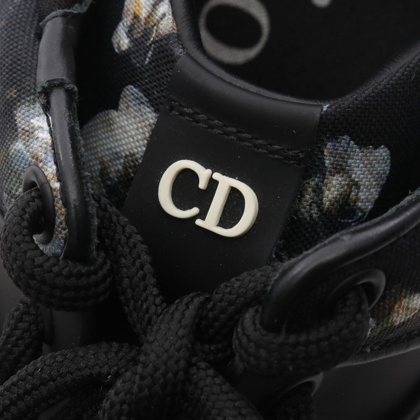 DIOR HOMME B17 Sneakers - Exquisite Black & Multicolor Design