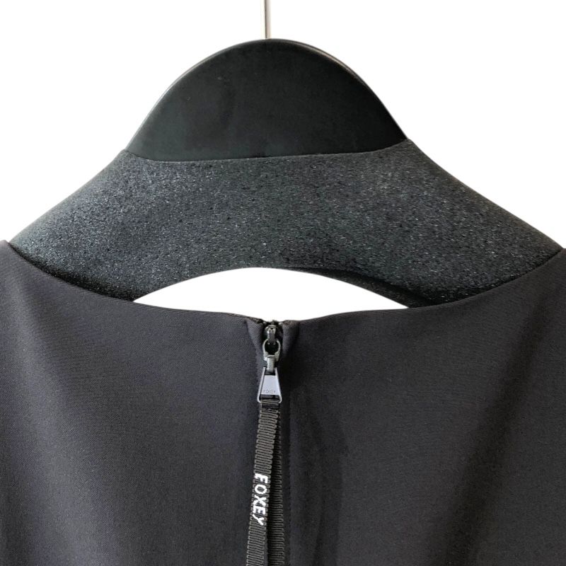 FOXEY NEW YORK Classic Sleeveless Dress in Brown - Timeless Elegance