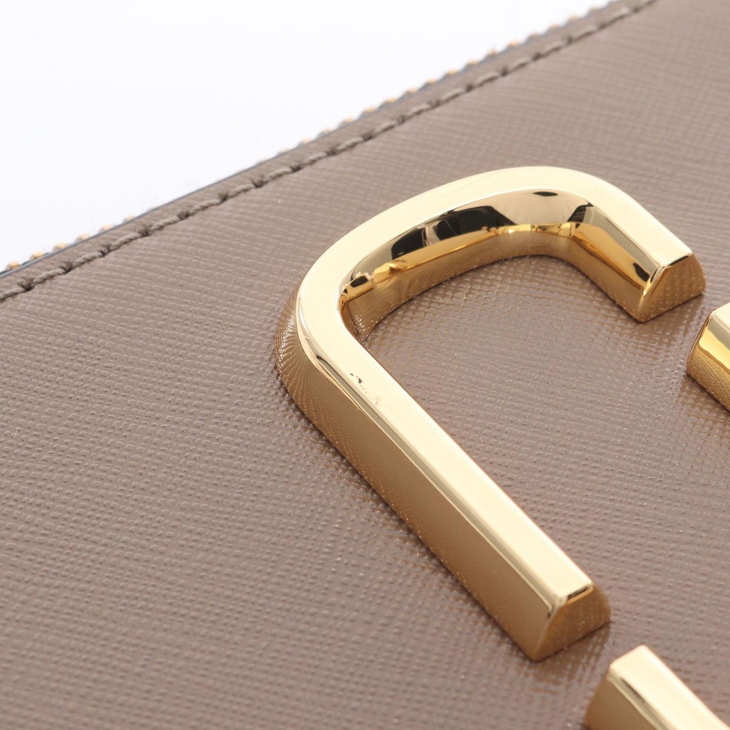 MARC JACOBS Snapshot Shoulder Bag in French Grey/White