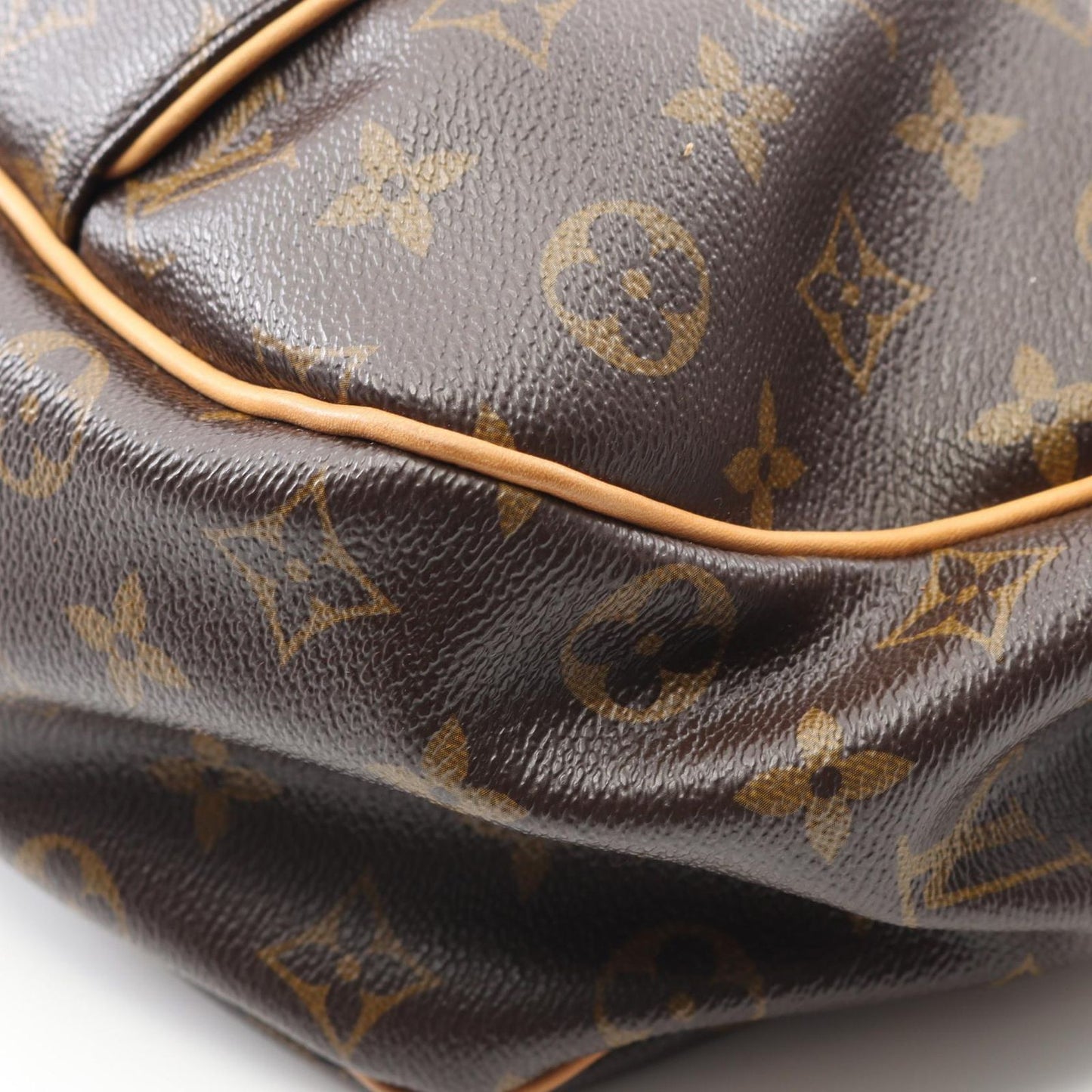 Louis Vuitton Galliera PM Monogram Shoulder Bag - Timeless Elegance