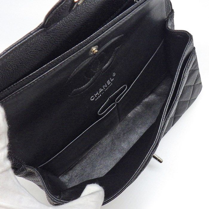 Chanel Classic Matelassé 25 Handbag - Timeless Elegance in Black