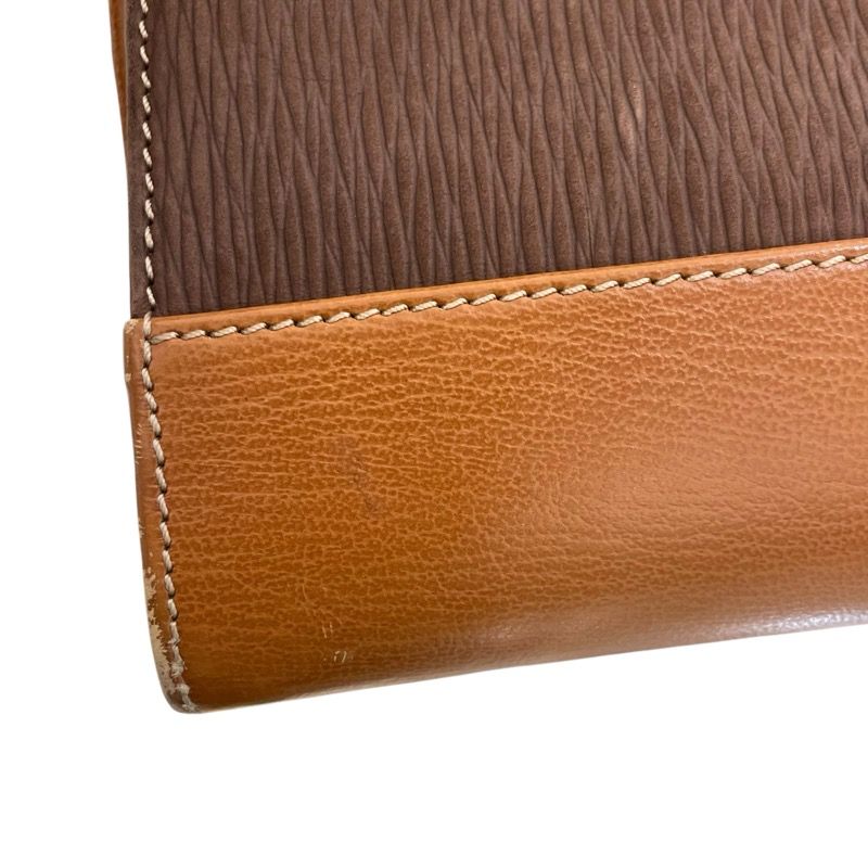 LOEWE Velasquez Shoulder Bag in Brown Leather - Exquisite Craftsmanship