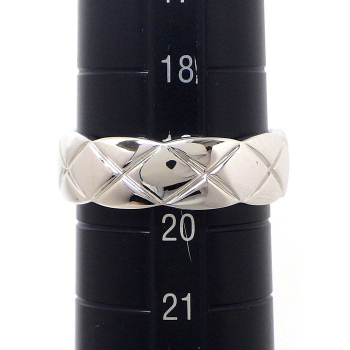 CHANEL Coco Crush Medium Ring with Diamonds in 18K White Gold