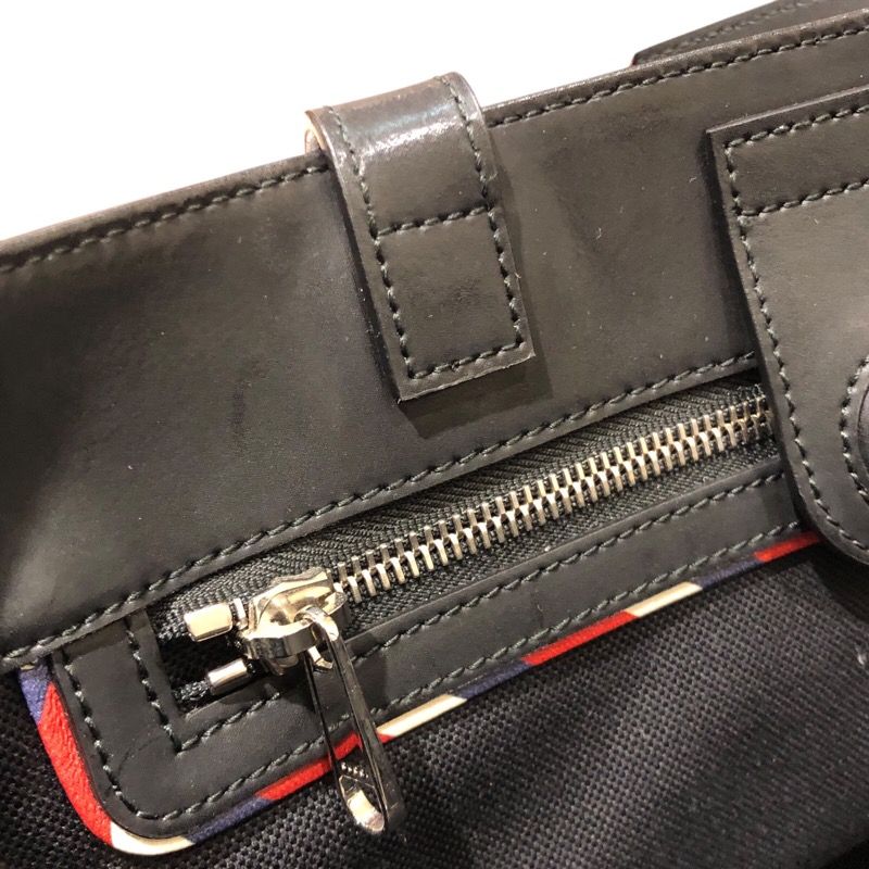 GUCCI GG Supreme Tote Bag with Patches - Black Canvas