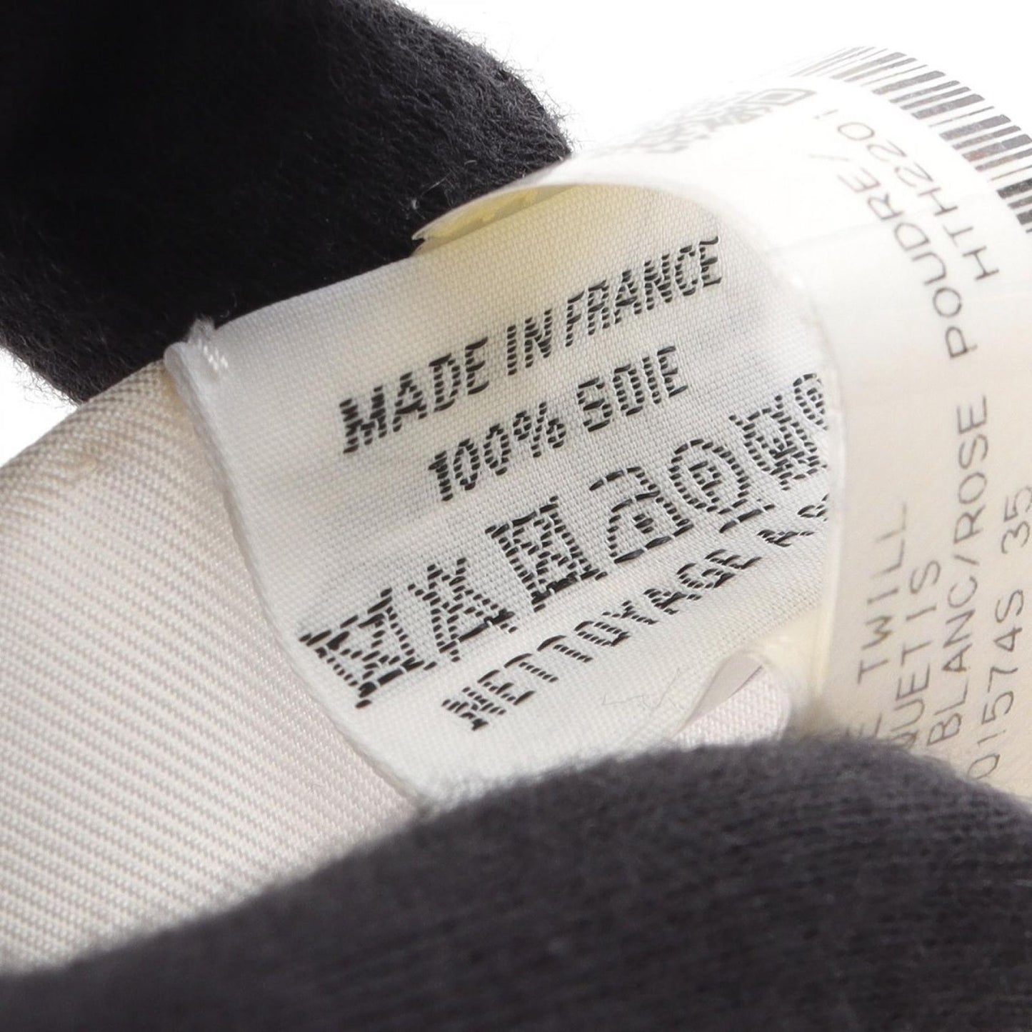 HERMES Silk Scarf Carre 90 CLIQUETIS - Unused Luxury Accessory