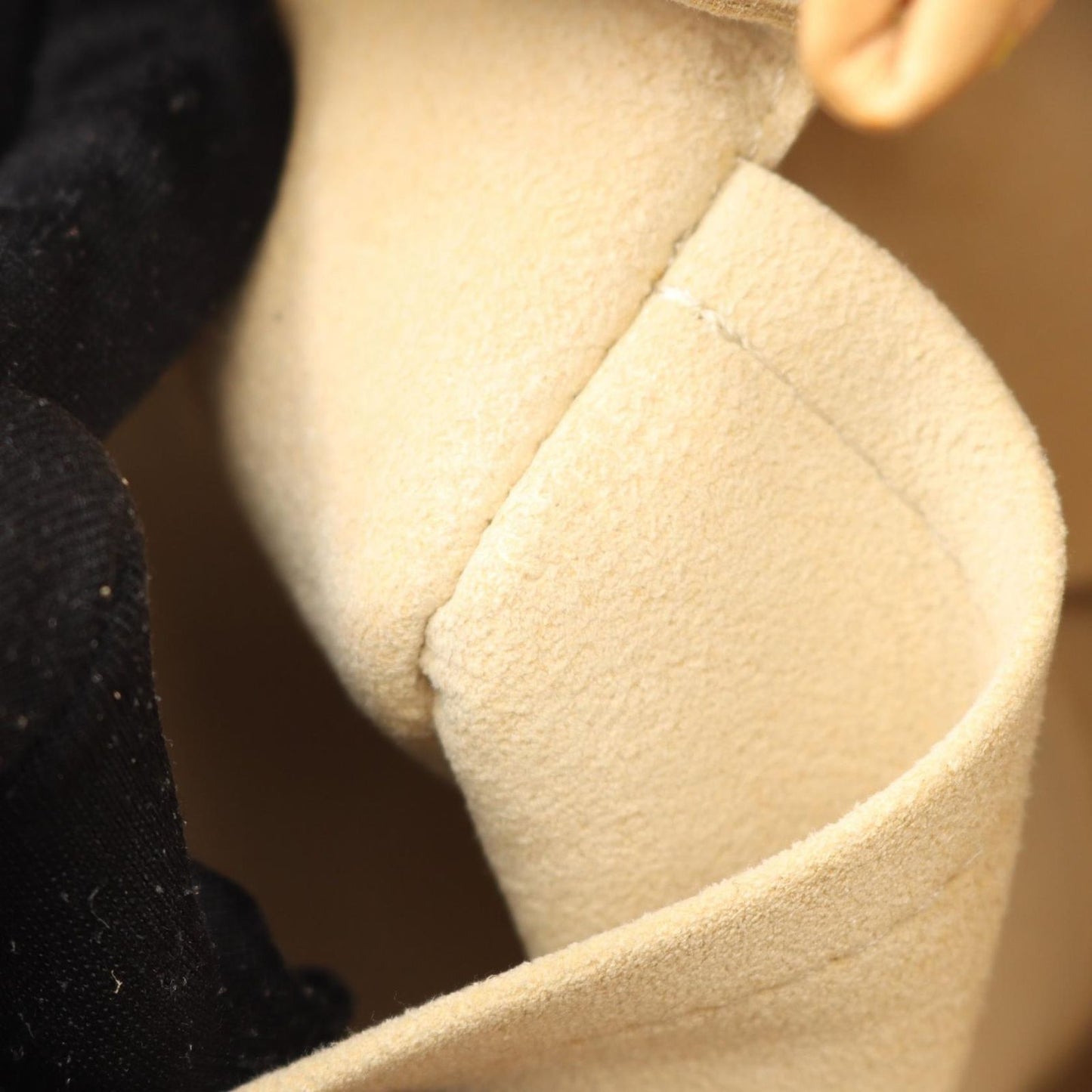 Louis Vuitton Galliera PM Monogram Shoulder Bag - Timeless Elegance