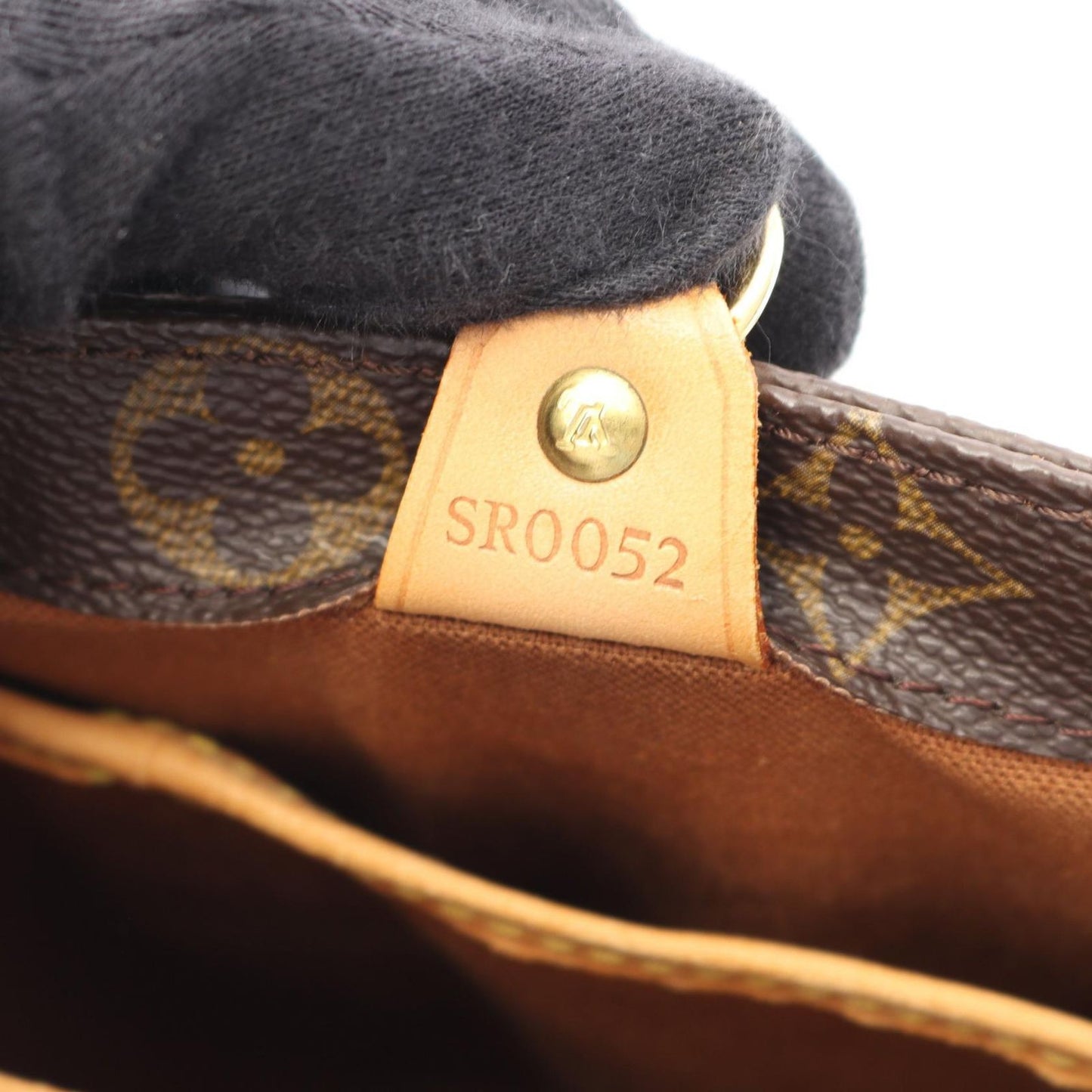 Louis Vuitton Monogram Vavin PM Handbag - Timeless Elegance