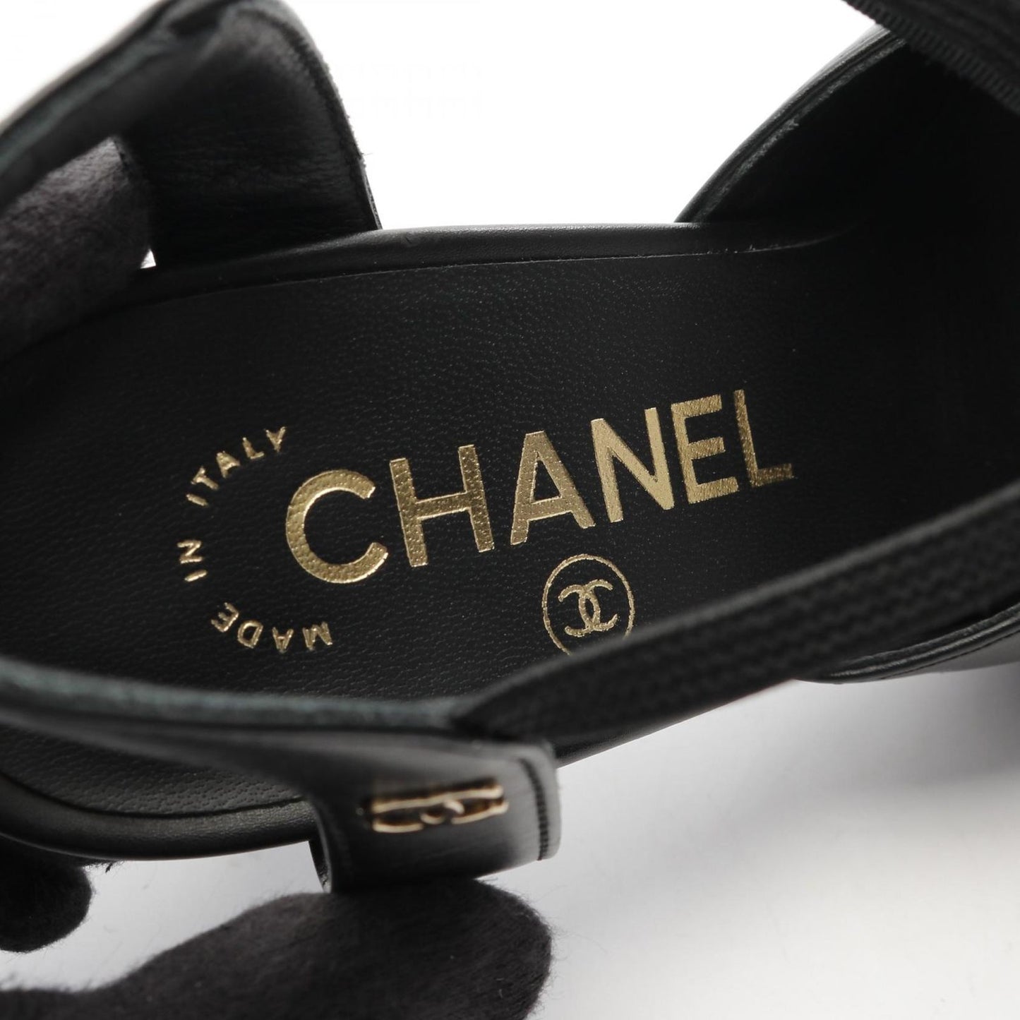 CHANEL Coco Mark Ribbon Pumps in Black Patent Leather - Size 36C