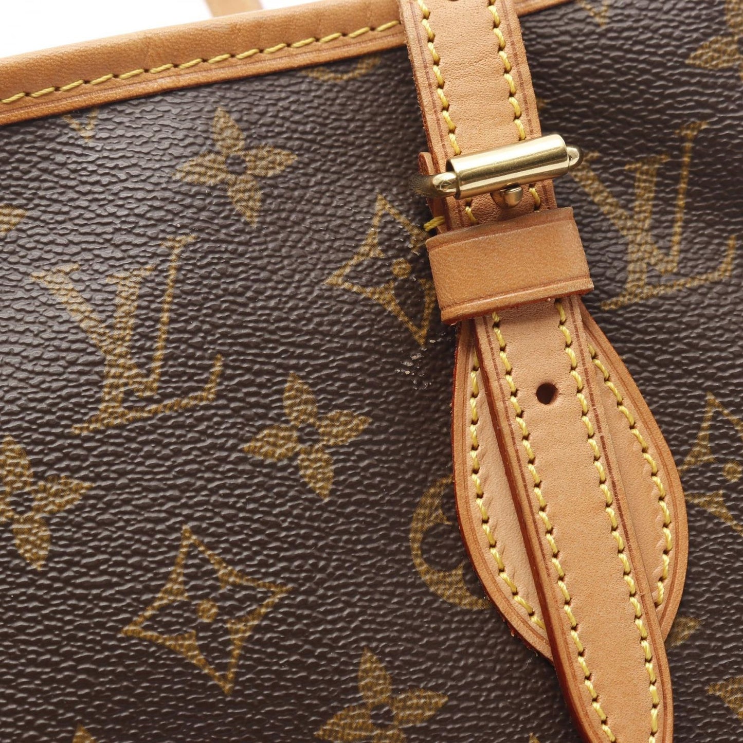 Louis Vuitton Monogram Bucket PM Handbag - Timeless Elegance