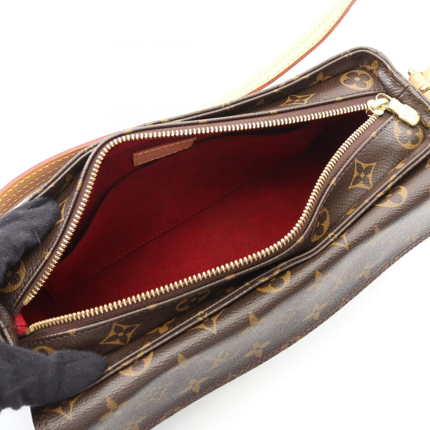 Louis Vuitton Viva Cite MM Monogram Shoulder Bag - Timeless Elegance