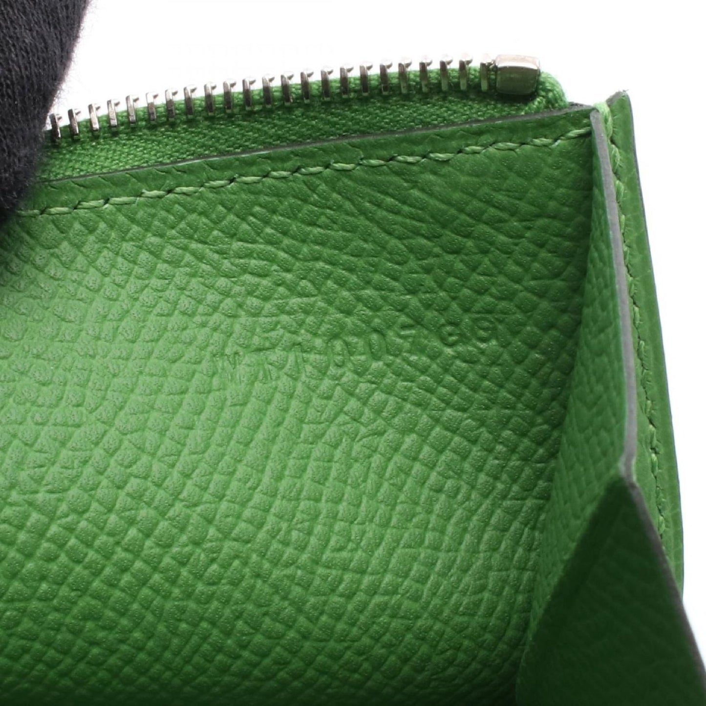 HERMES Green Veil Swift Leather Bearn Wallet - Timeless Elegance