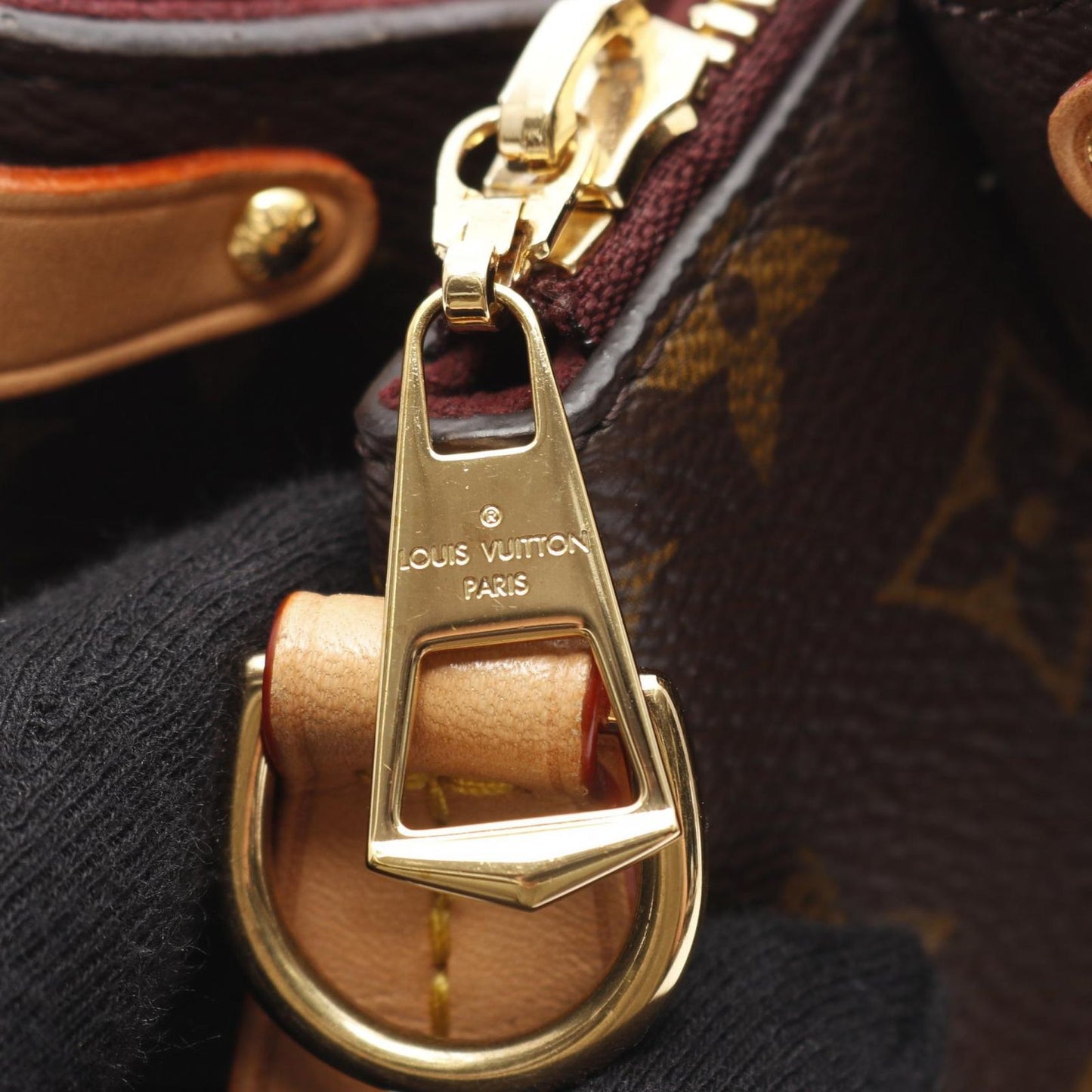 Louis Vuitton Suflo MM Handbag - Timeless Elegance in Brown