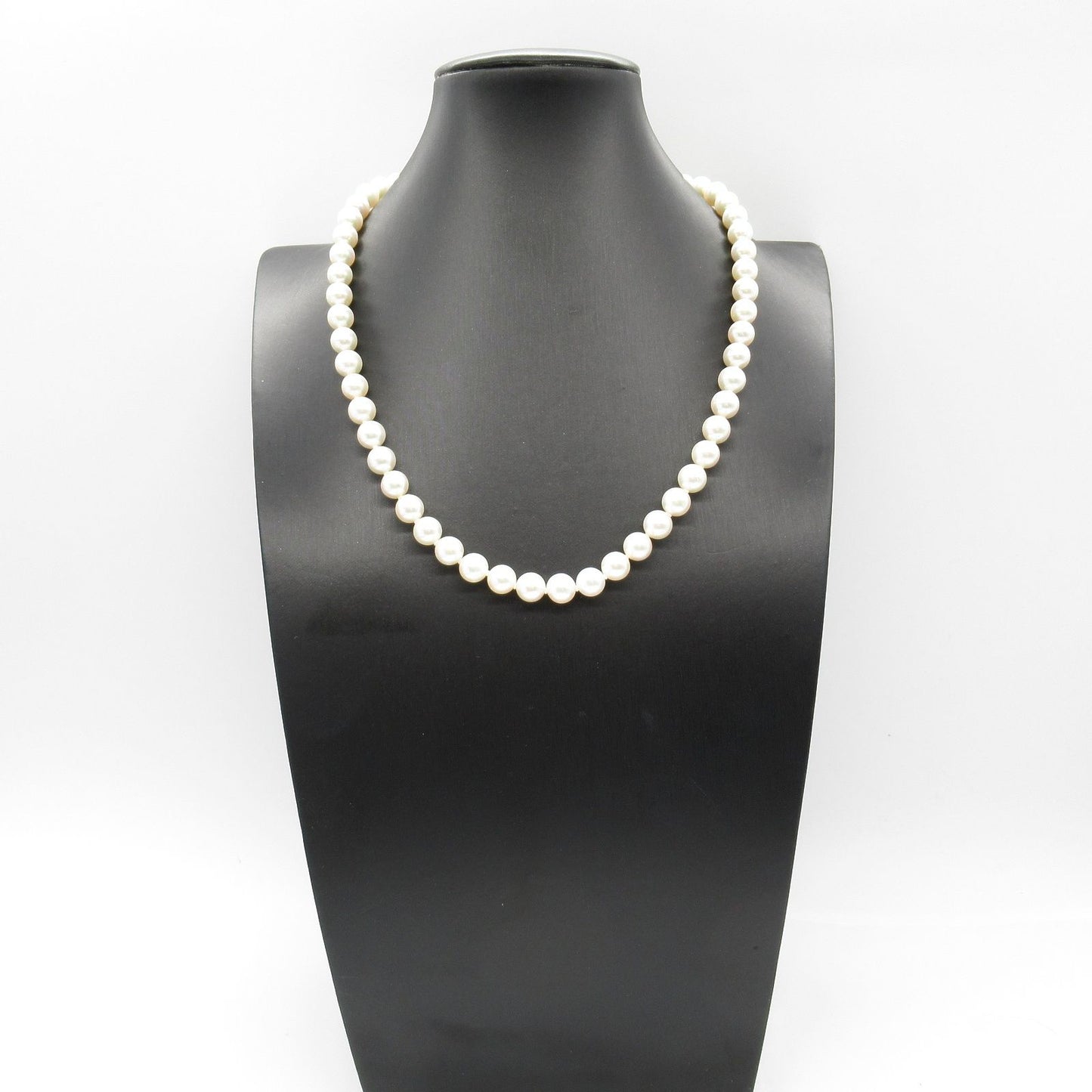 Elegant Pearl Necklace in Silver925 - Timeless Luxury