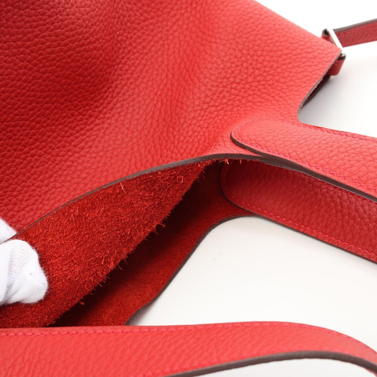 HERMES Picotin Lock MM Handbag in Vermilion Leather - Exquisite Craftsmanship