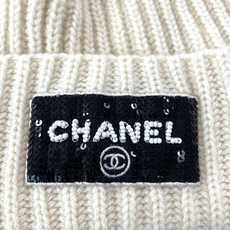 CHANEL Ivory Cashmere Sequin Logo Knit Cap - Unisex Luxury Accessory