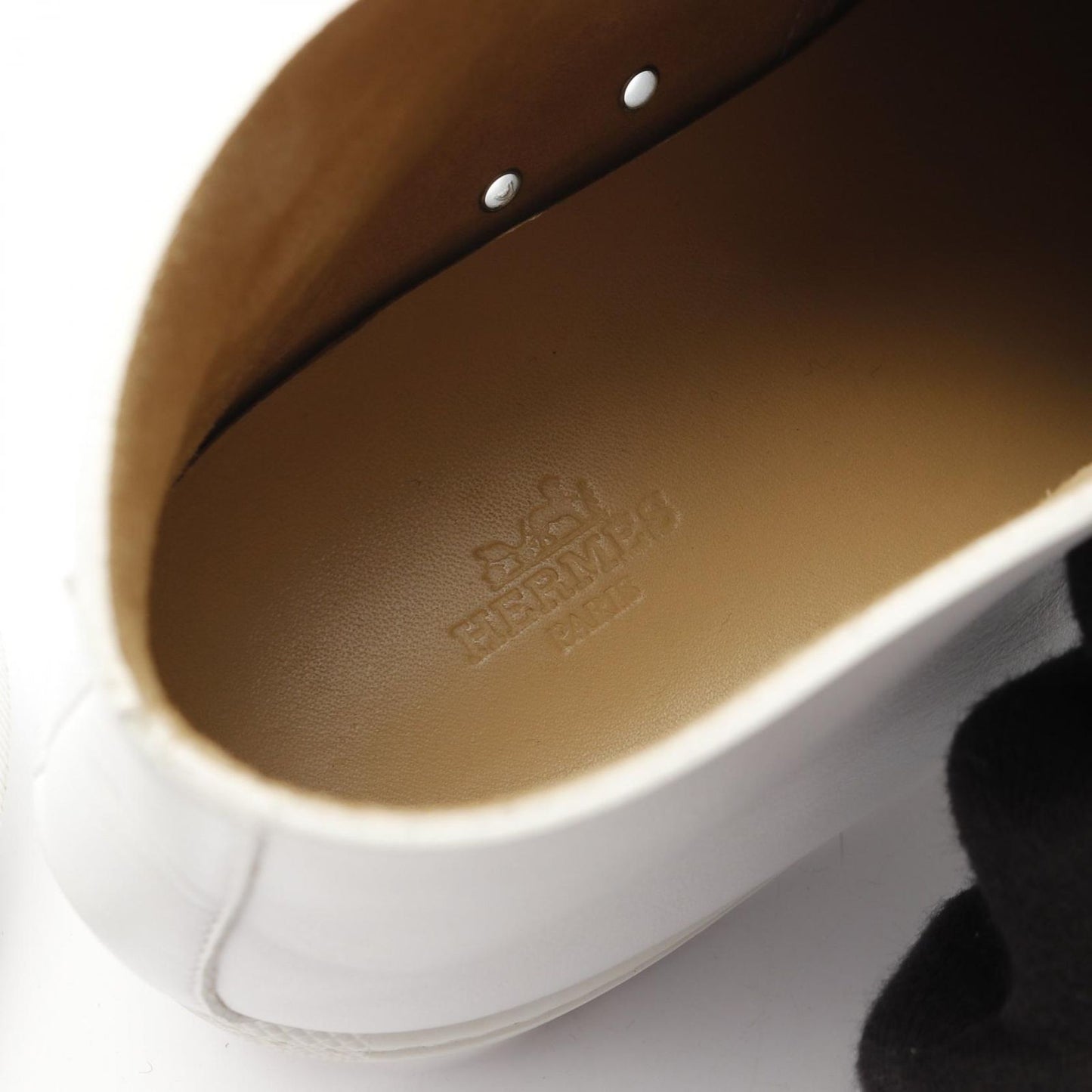 HERMES Ex Libris White Leather Sneakers - Timeless Elegance