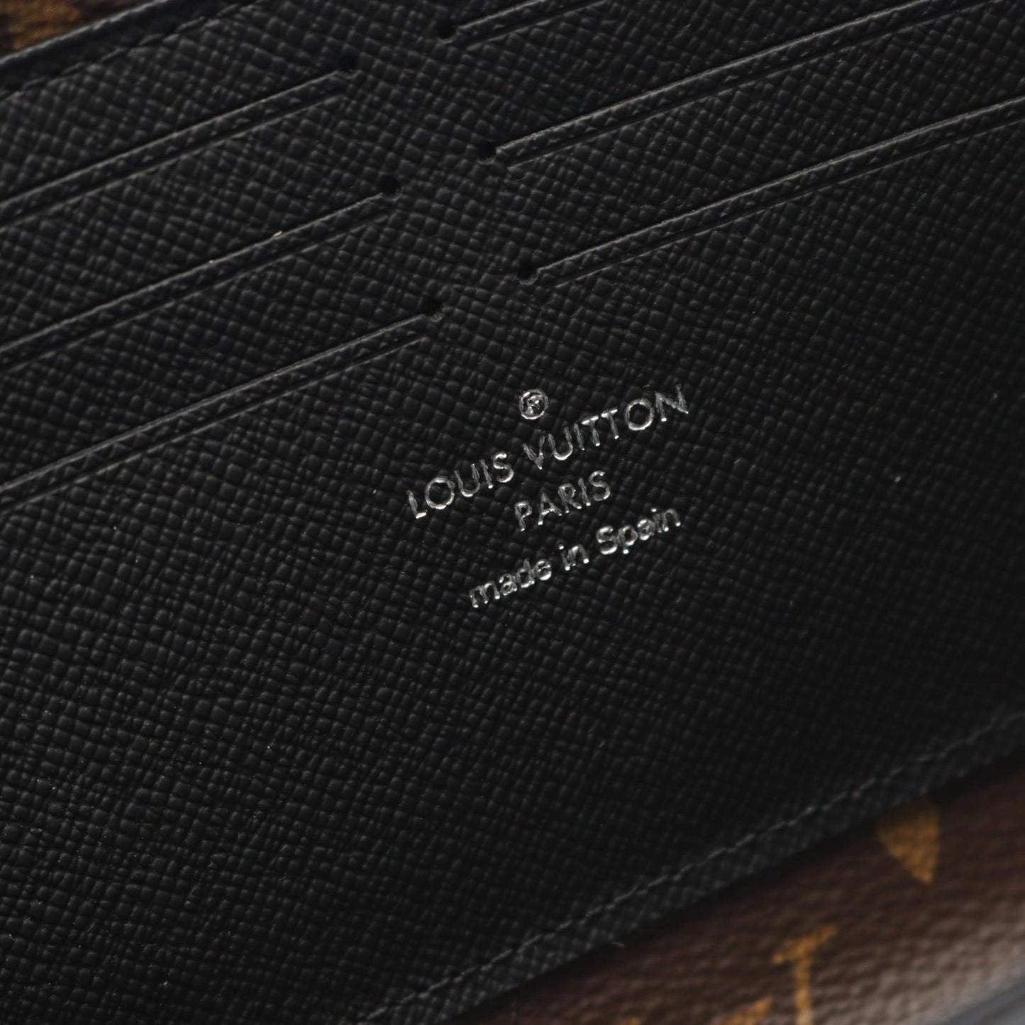 Louis Vuitton Zippy Dragonne Long Wallet - Exquisite Craftsmanship