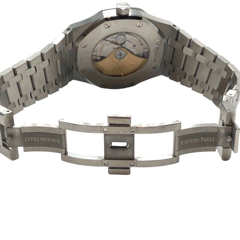 Audemars Piguet Royal Oak 15400ST - Iconic Luxury Timepiece