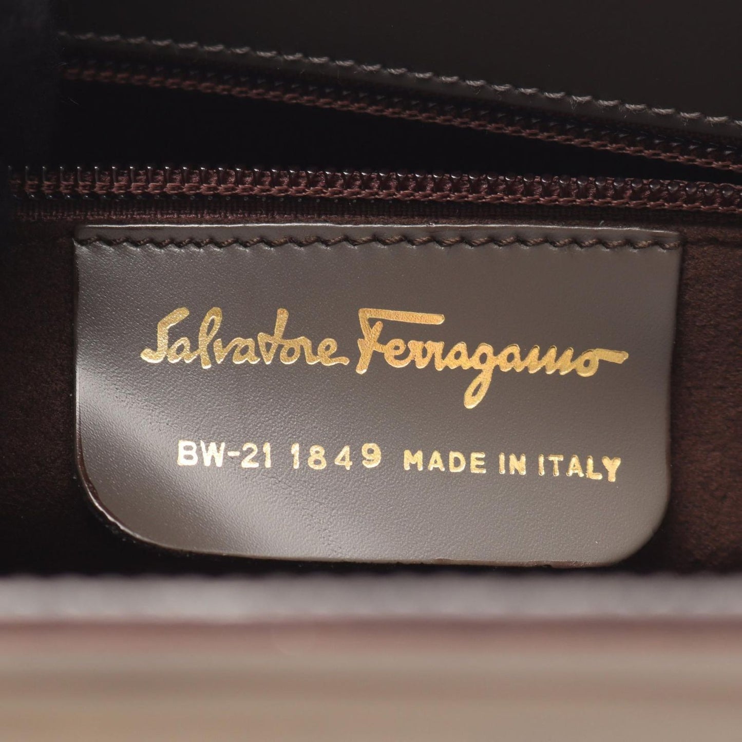 Salvatore Ferragamo Olive Enamel Handbag - Timeless Elegance