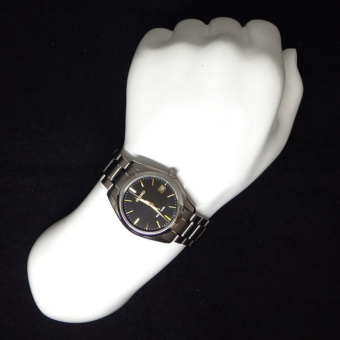 Grand Seiko 9F Quartz SBGX069 - Exquisite Black Dial Timepiece