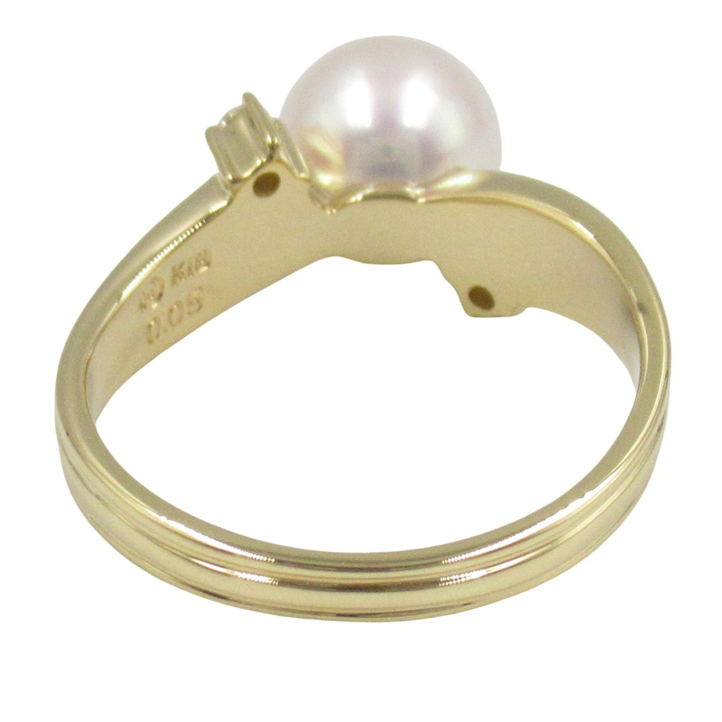 TASAKI Pearl and Diamond Ring in 18K Yellow Gold - Size 9