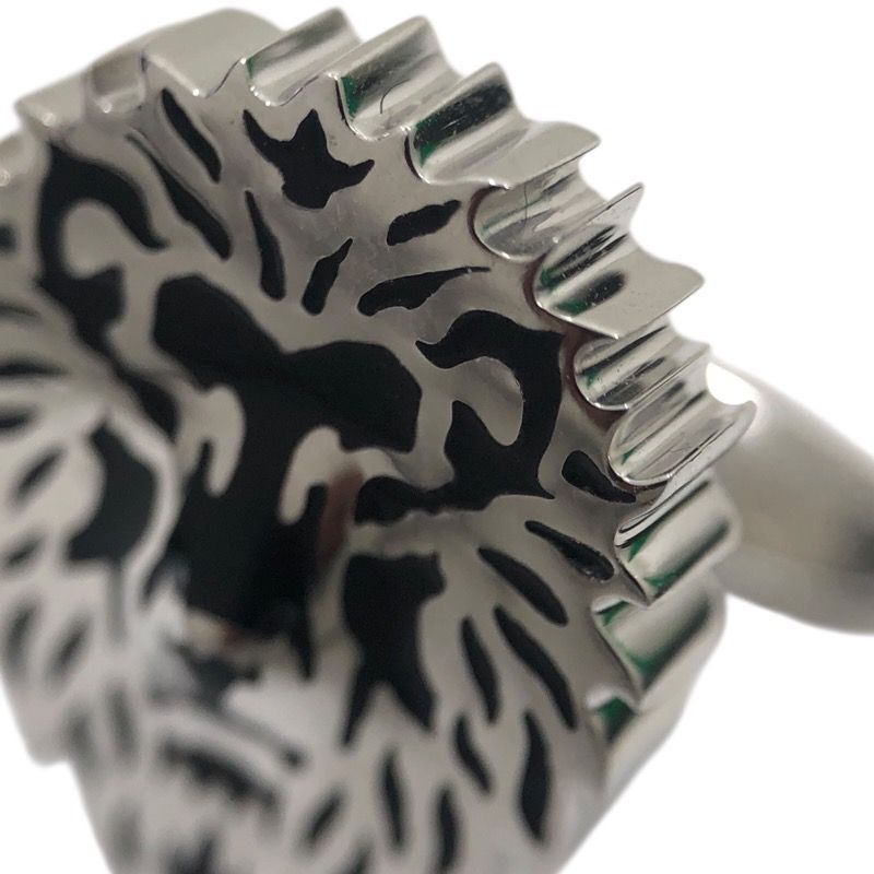 Carrera y Carrera Lion Cufflinks in 750WG Silver - Exquisite Craftsmanship