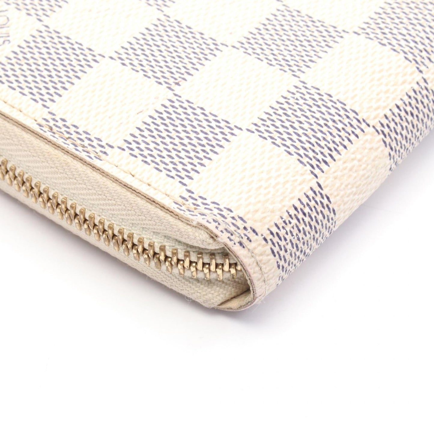 Louis Vuitton Zippy Wallet in Damier Azur Canvas - Timeless Elegance