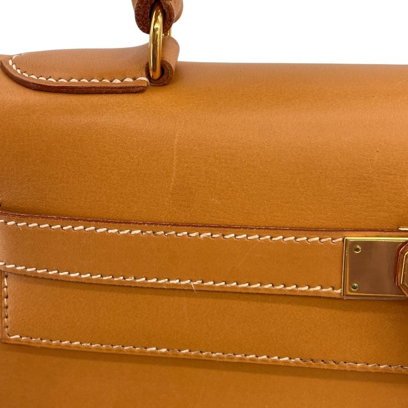 HERMES Kelly 32 Natural Sable with Gold Hardware - Timeless Elegance