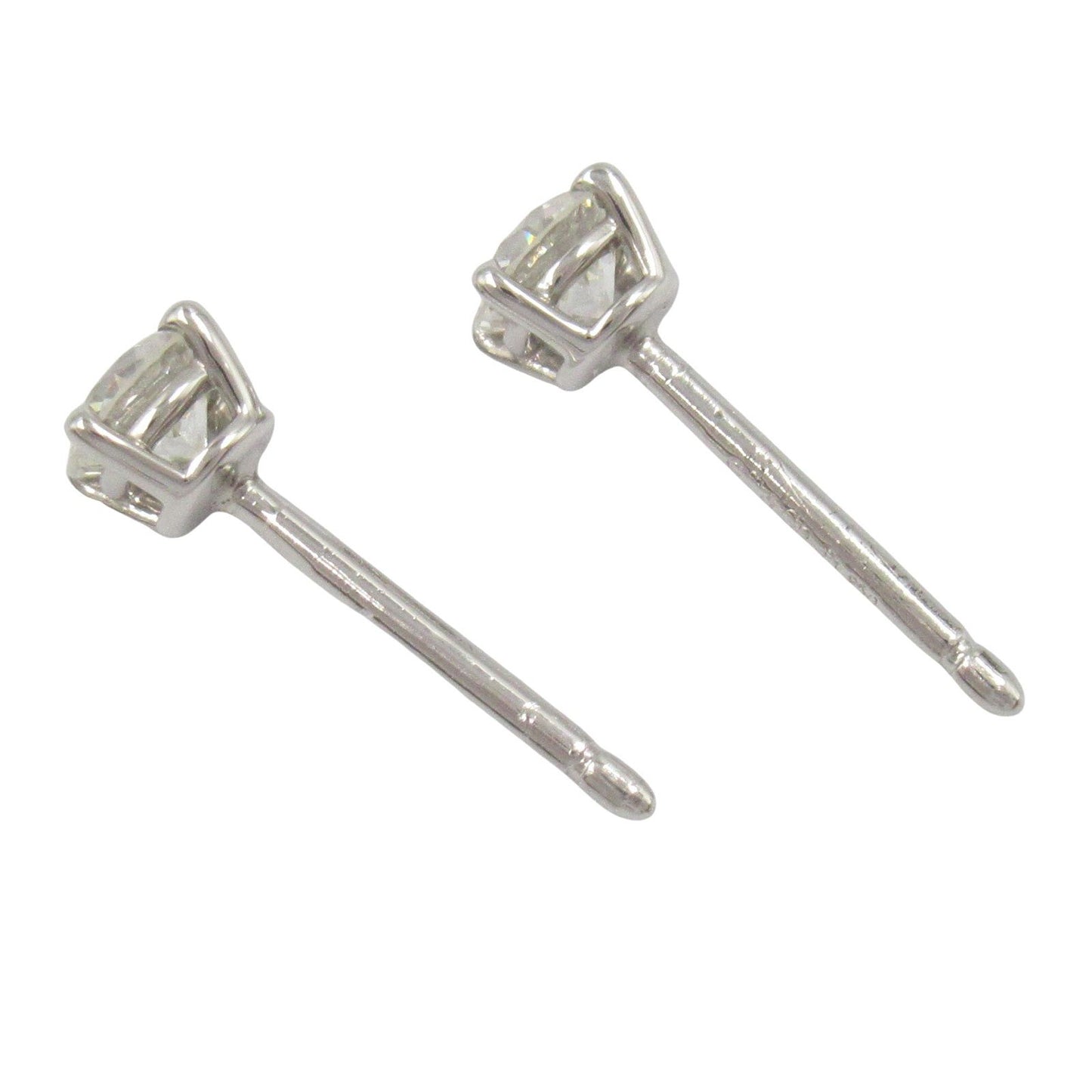 TIFFANY & CO. Solitaire Diamond Earrings in Platinum