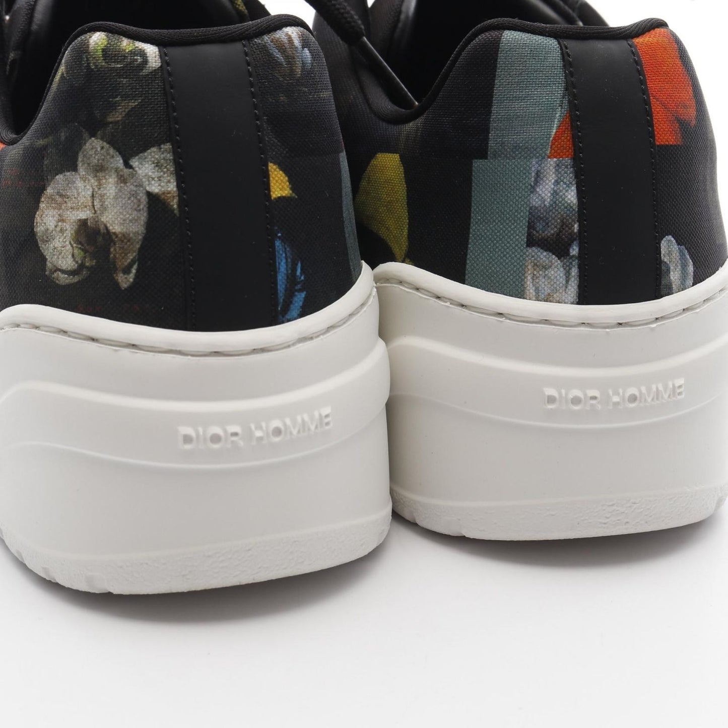 DIOR HOMME B17 Sneakers - Exquisite Black & Multicolor Design
