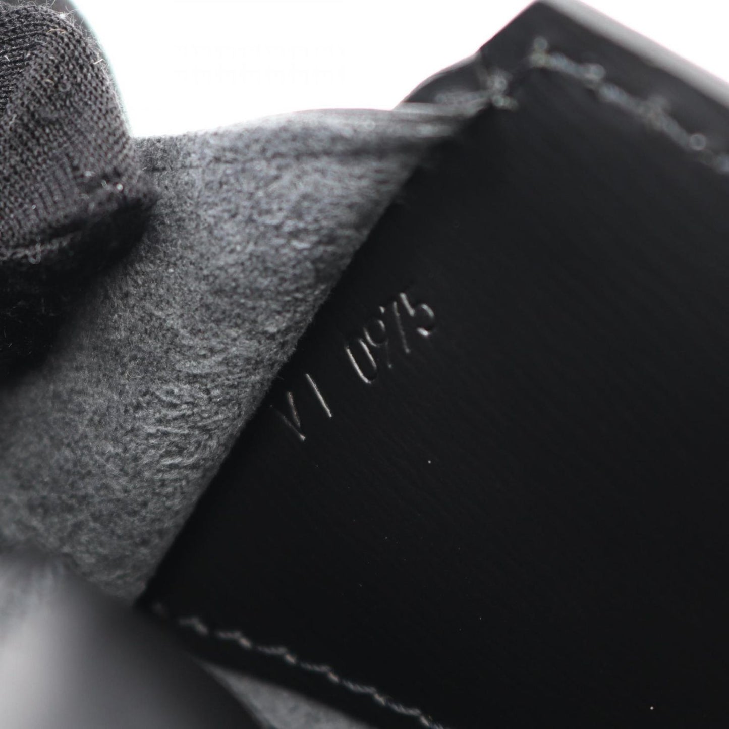 Louis Vuitton Cluny Epi Noir Shoulder Bag - Timeless Elegance