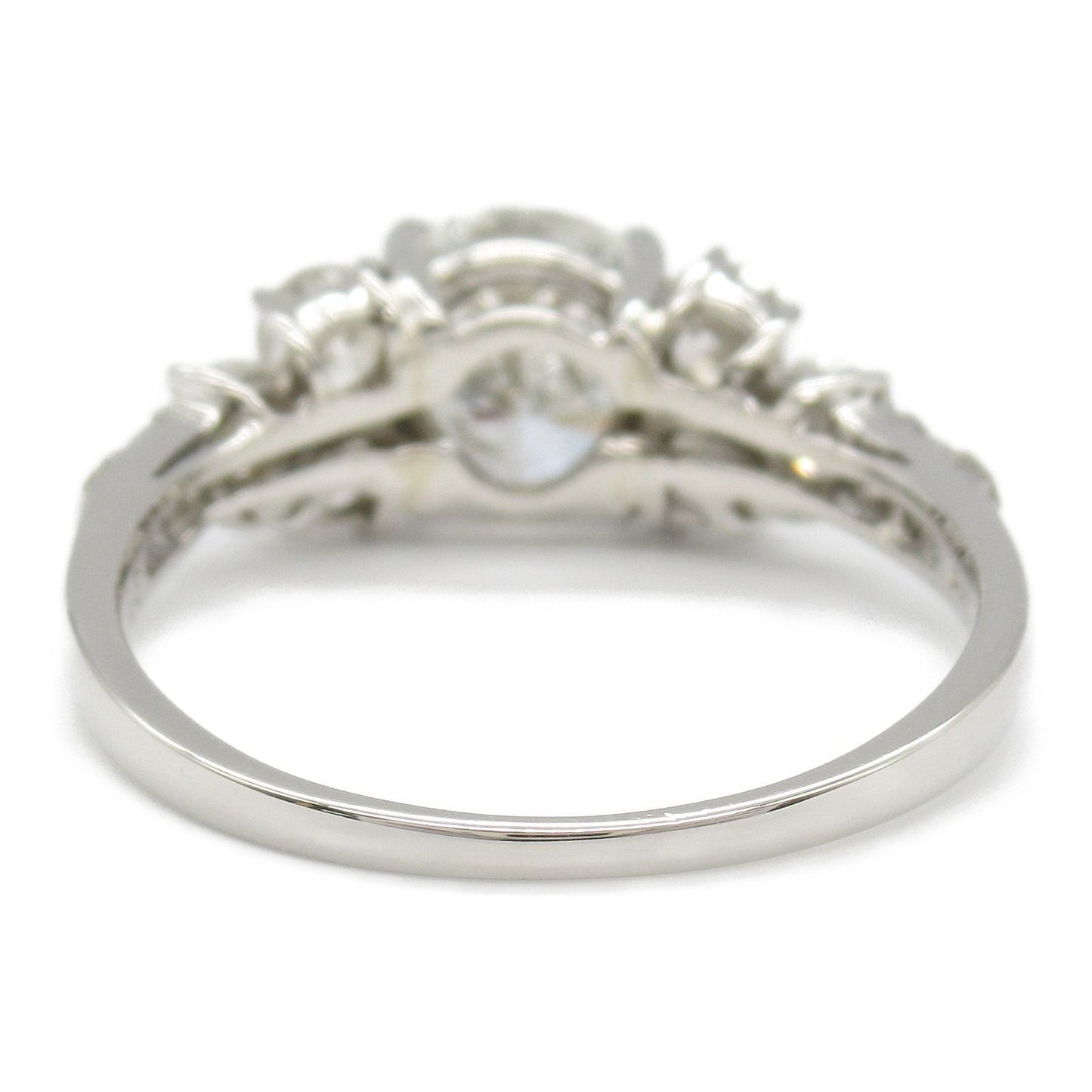 Exquisite JEWELRY Diamond Ring in Platinum - Size 11.5