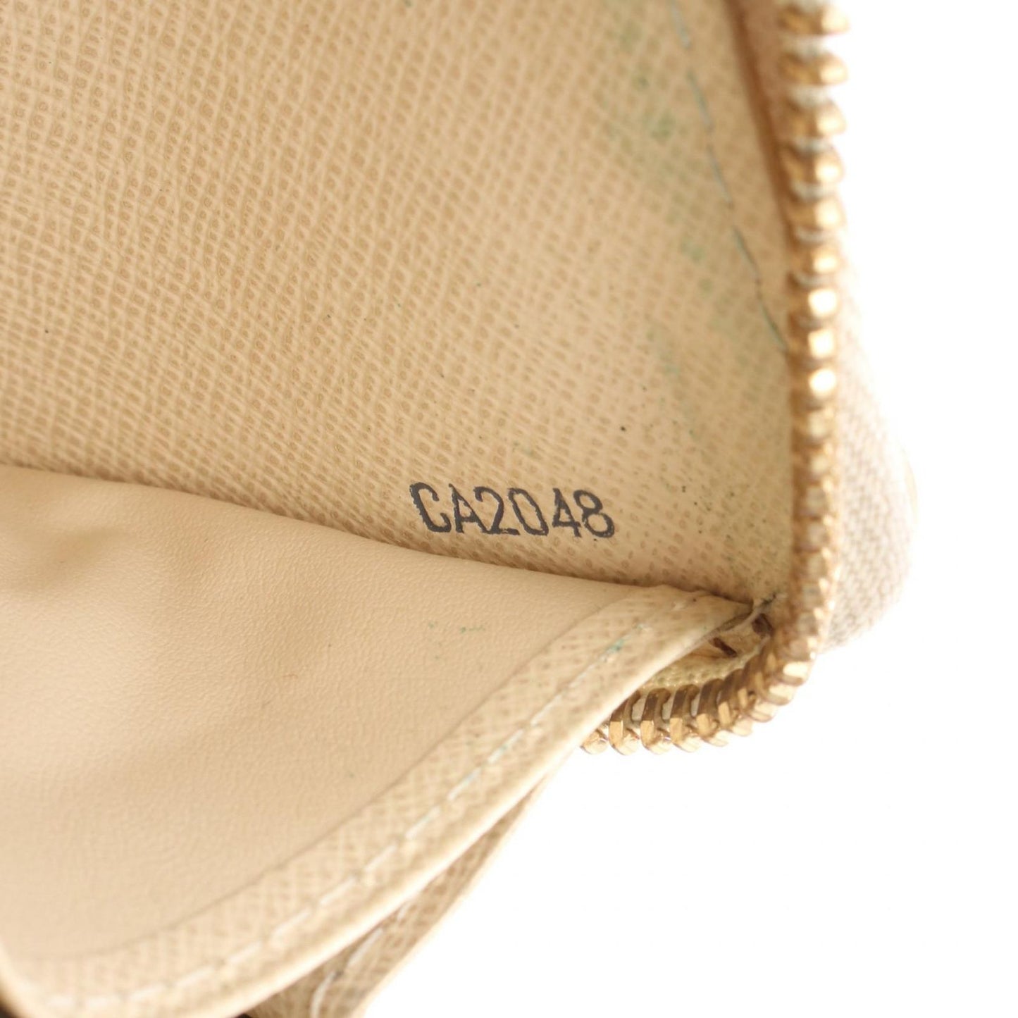 Louis Vuitton Zippy Wallet in Damier Azur Canvas - Timeless Elegance