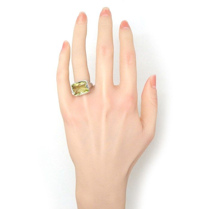 BVLGARI Allegra Square Faceted Lemon Quartz Ring in K18 White Gold