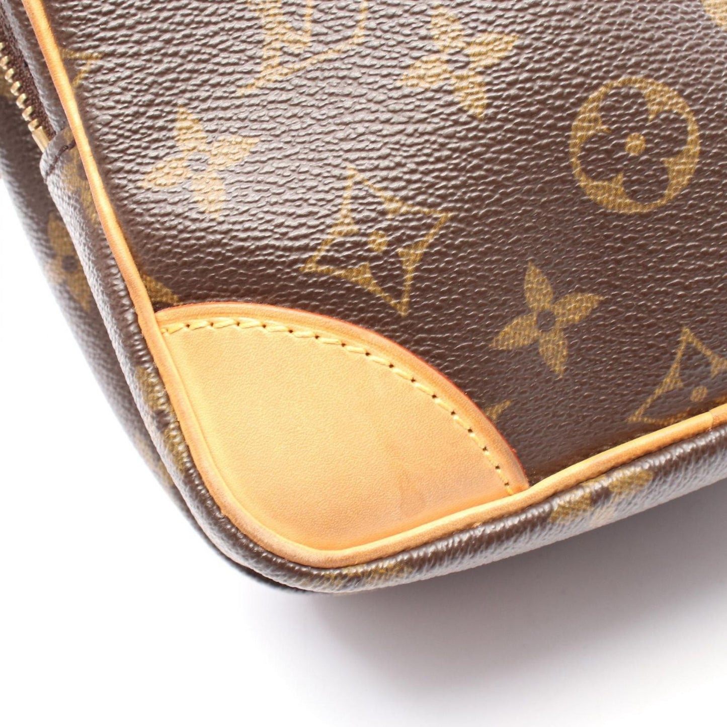 Louis Vuitton Amazon Shoulder Bag - Timeless Elegance in Brown