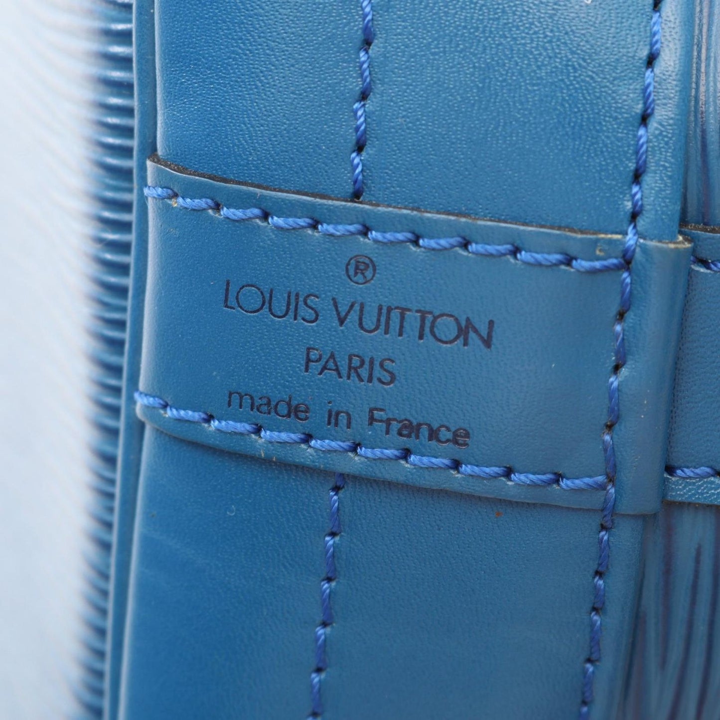 Louis Vuitton Noé Shoulder Bag in Toledo Blue - Timeless Elegance